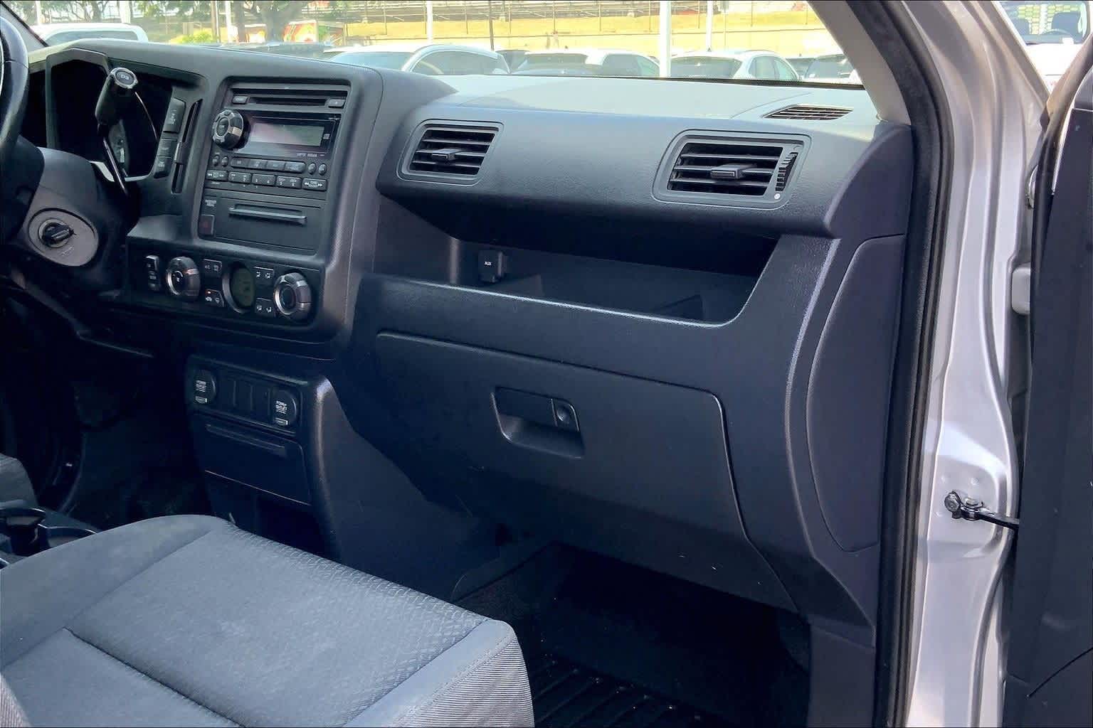 Thumbnail: 2014 Honda Ridgeline - 23