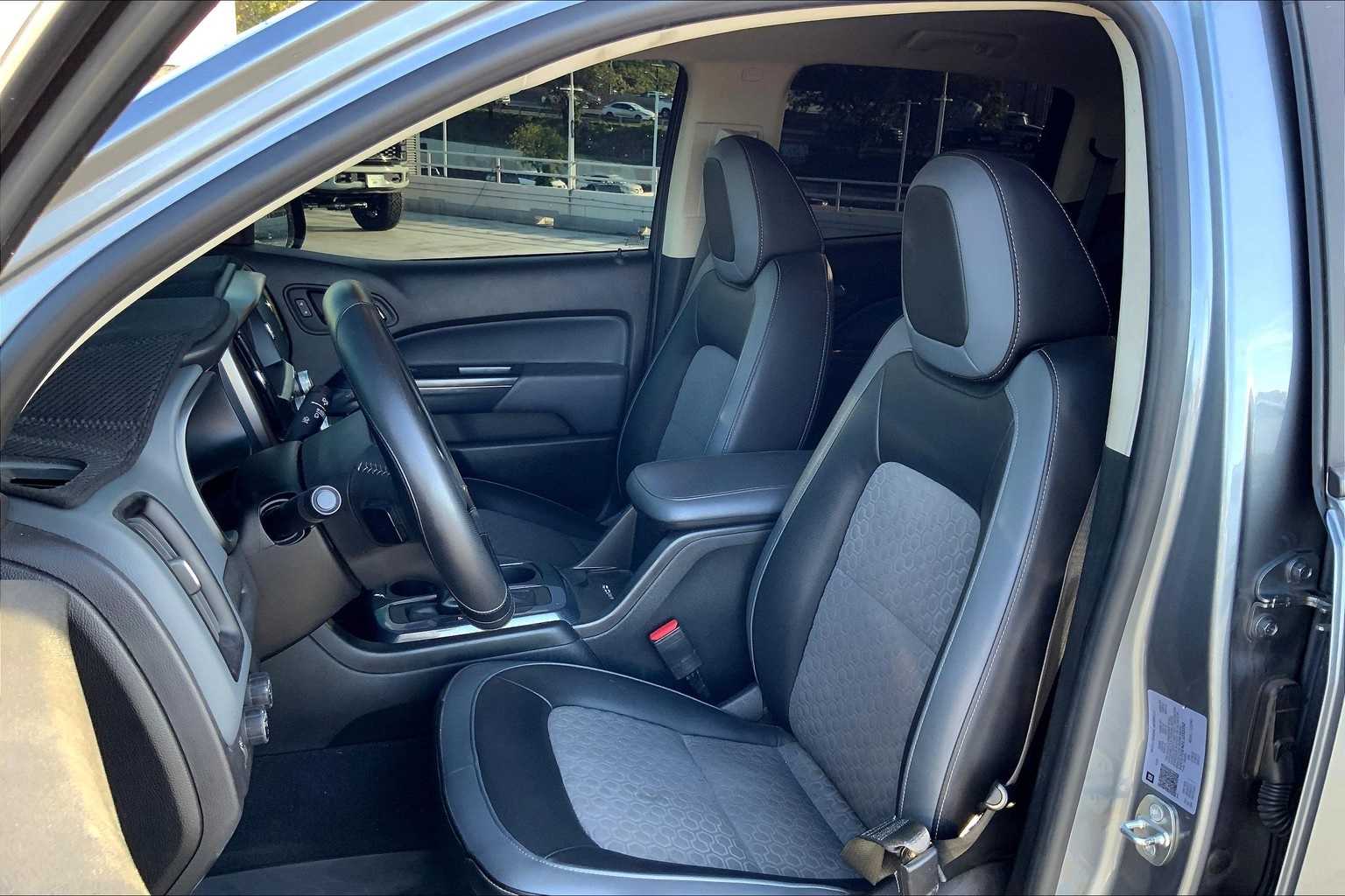 Thumbnail: 2020 Chevrolet Colorado - 11