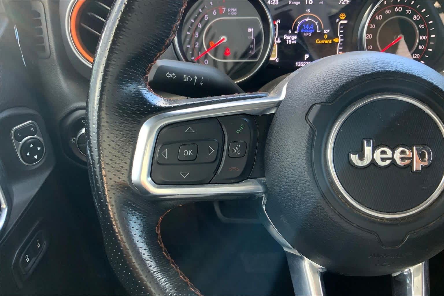 Thumbnail: 2021 Jeep Gladiator - 24