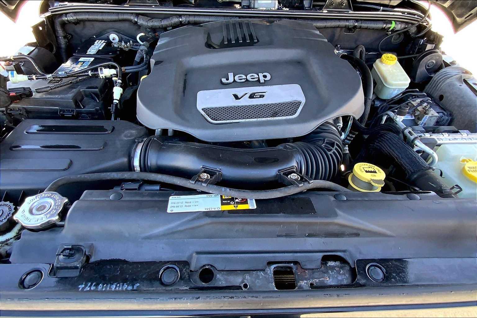 Thumbnail: 2013 Jeep Wrangler - 9