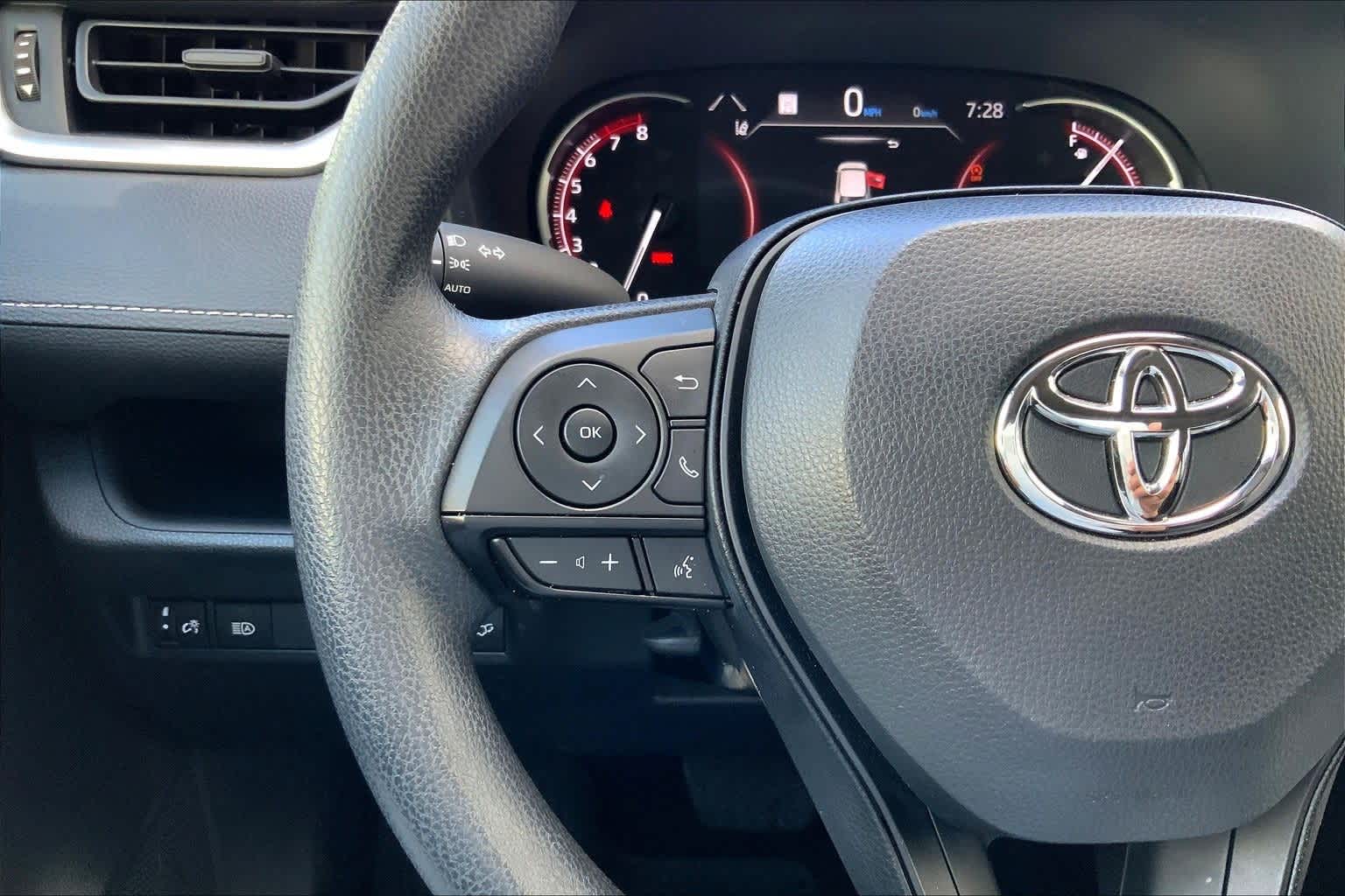 Thumbnail: 2025 Toyota RAV4 - 24