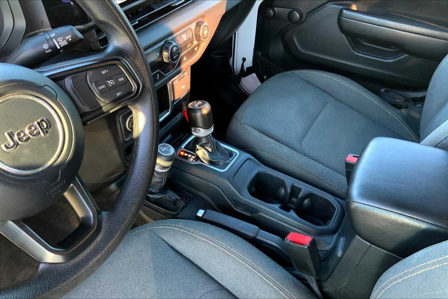 Thumbnail: 2024 Jeep Wrangler - 15