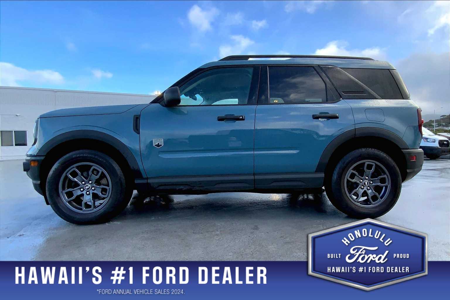 Thumbnail: 2022 Ford Bronco Sport - 3