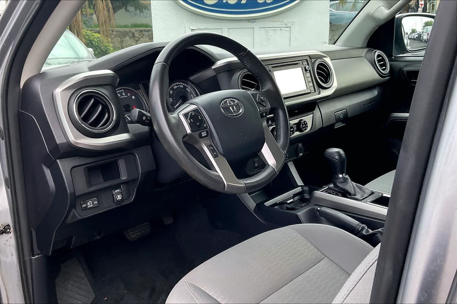 Thumbnail: 2017 Toyota Tacoma - 2