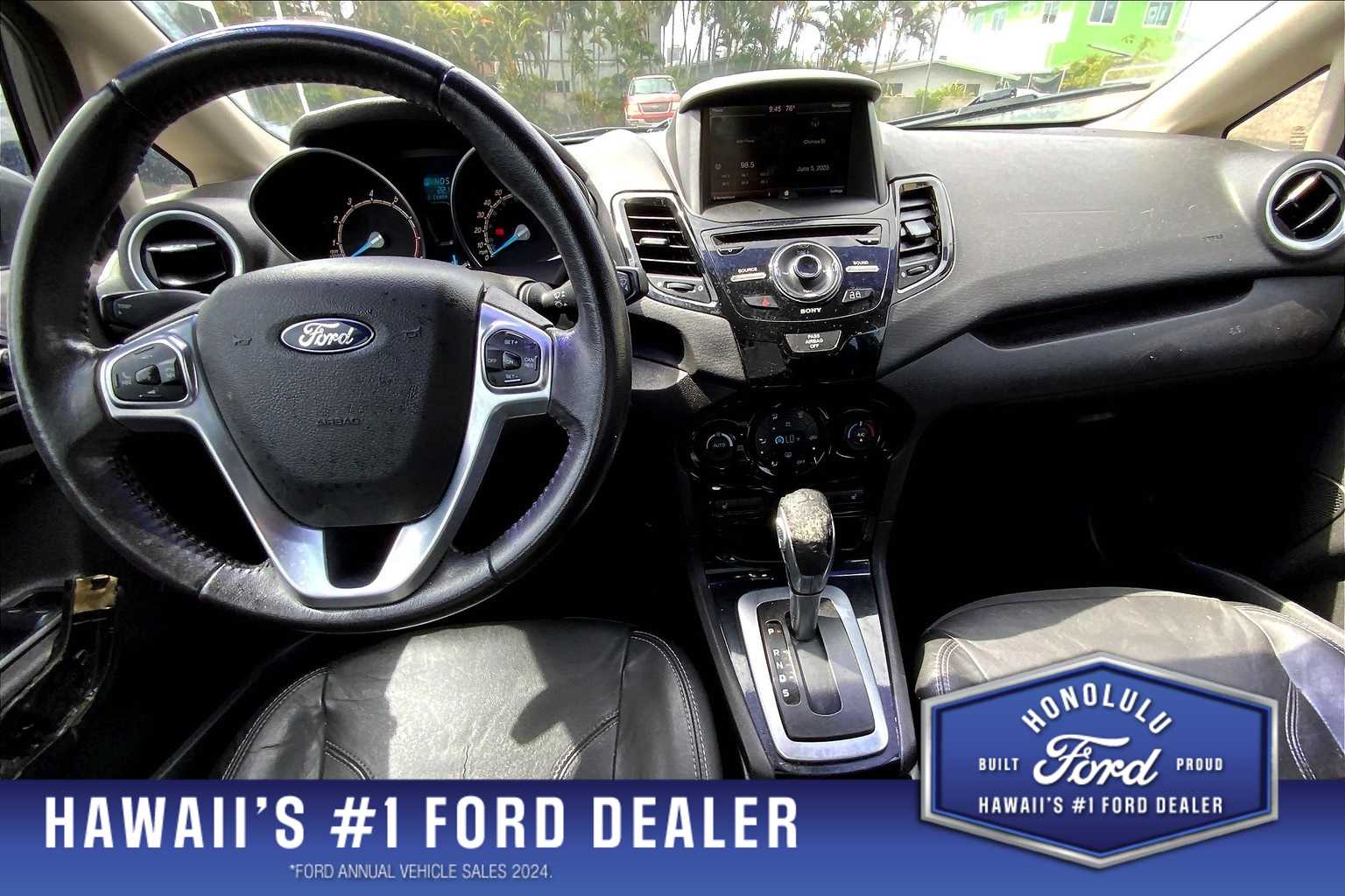 2014 Ford Fiesta Titanium 10