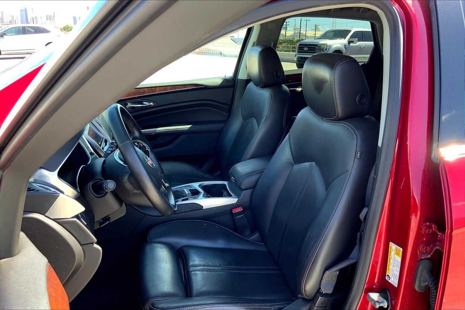Thumbnail: 2016 Cadillac SRX - 11
