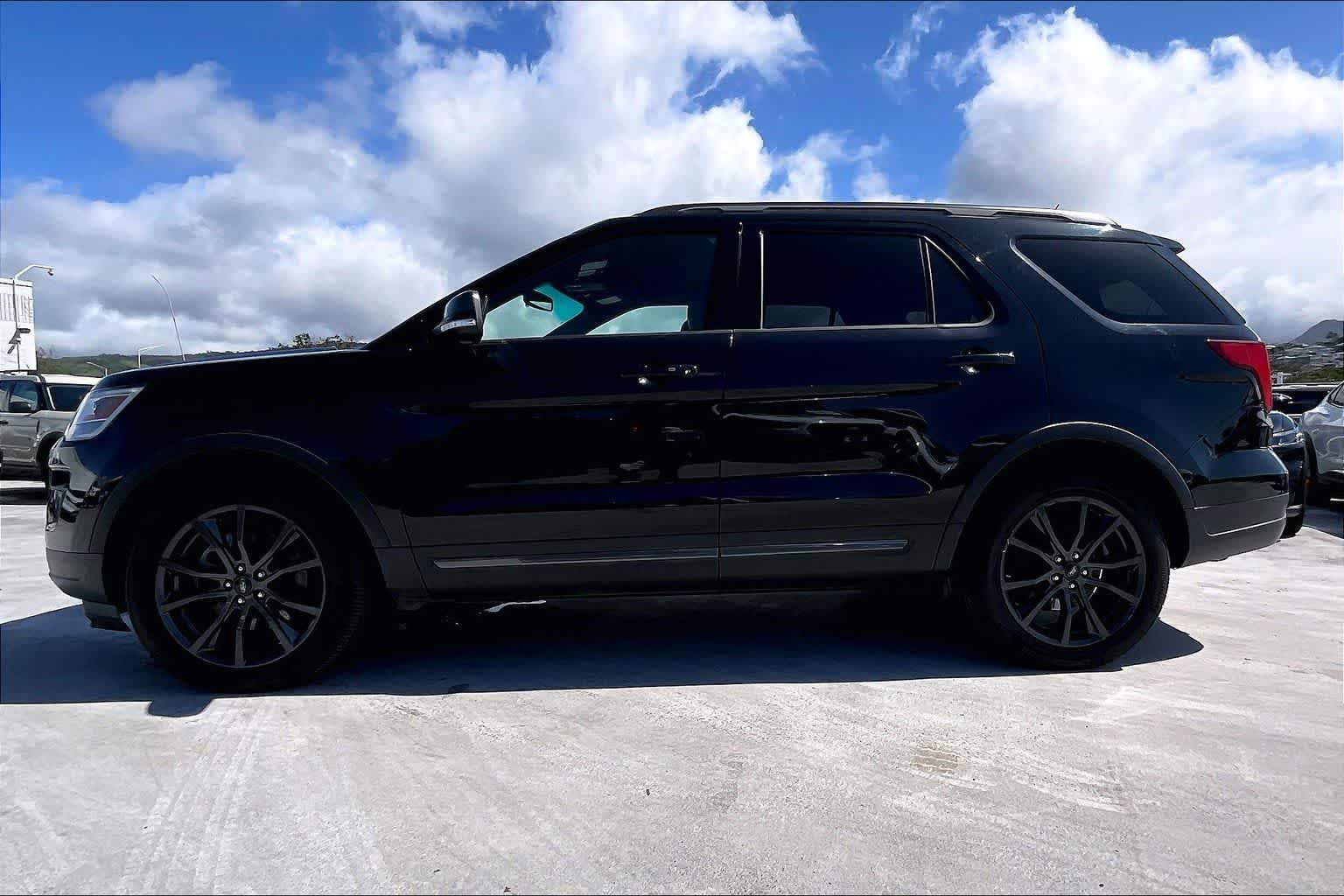 Thumbnail: 2018 Ford Explorer - 3