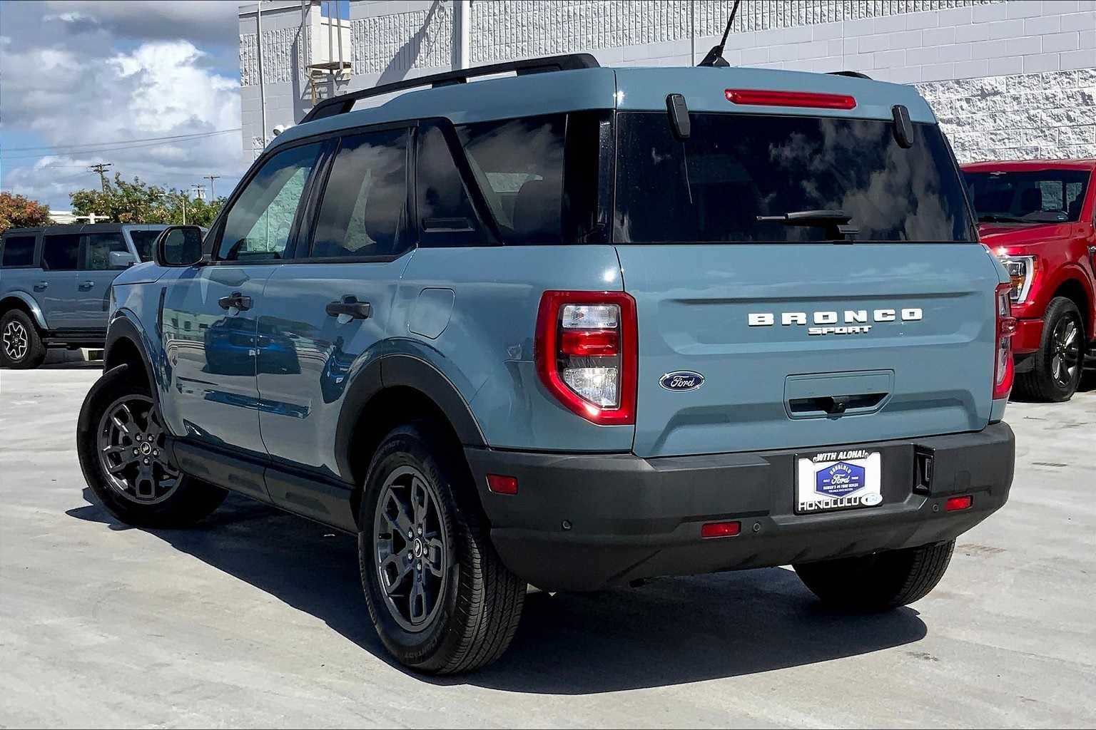 Thumbnail: 2023 Ford Bronco Sport - 4