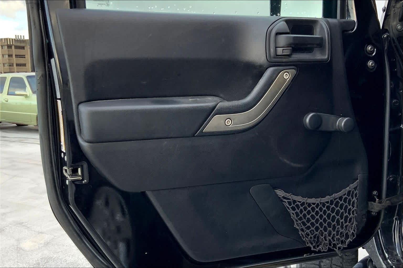 Thumbnail: 2015 Jeep Wrangler - 27