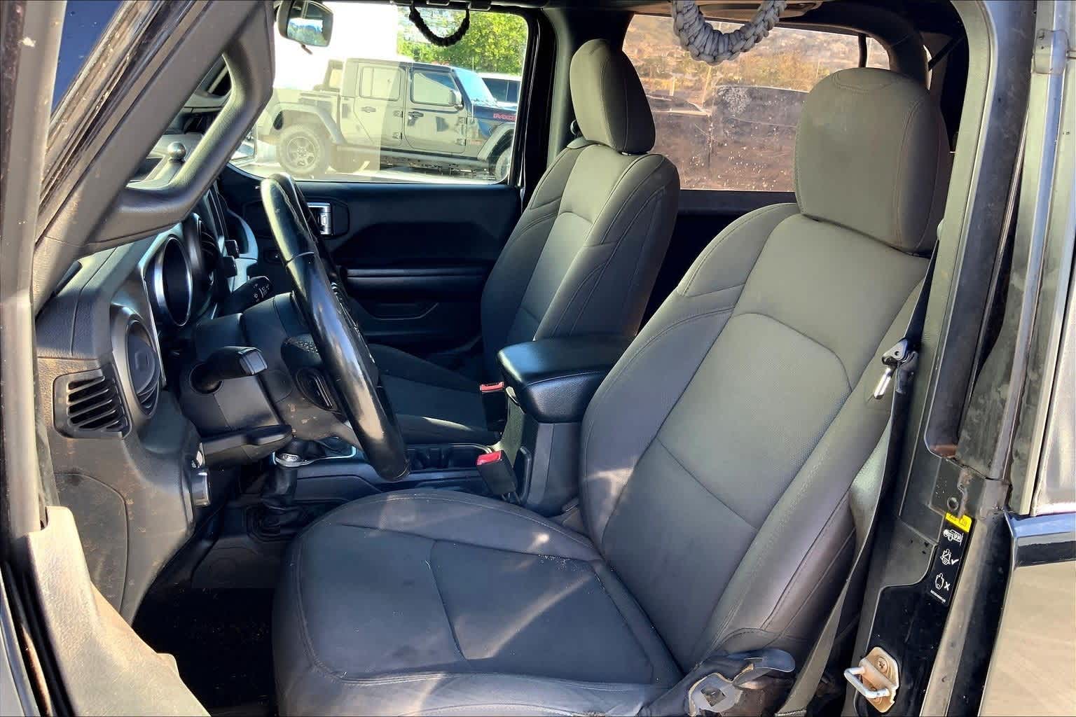 Thumbnail: 2020 Jeep Wrangler - 11