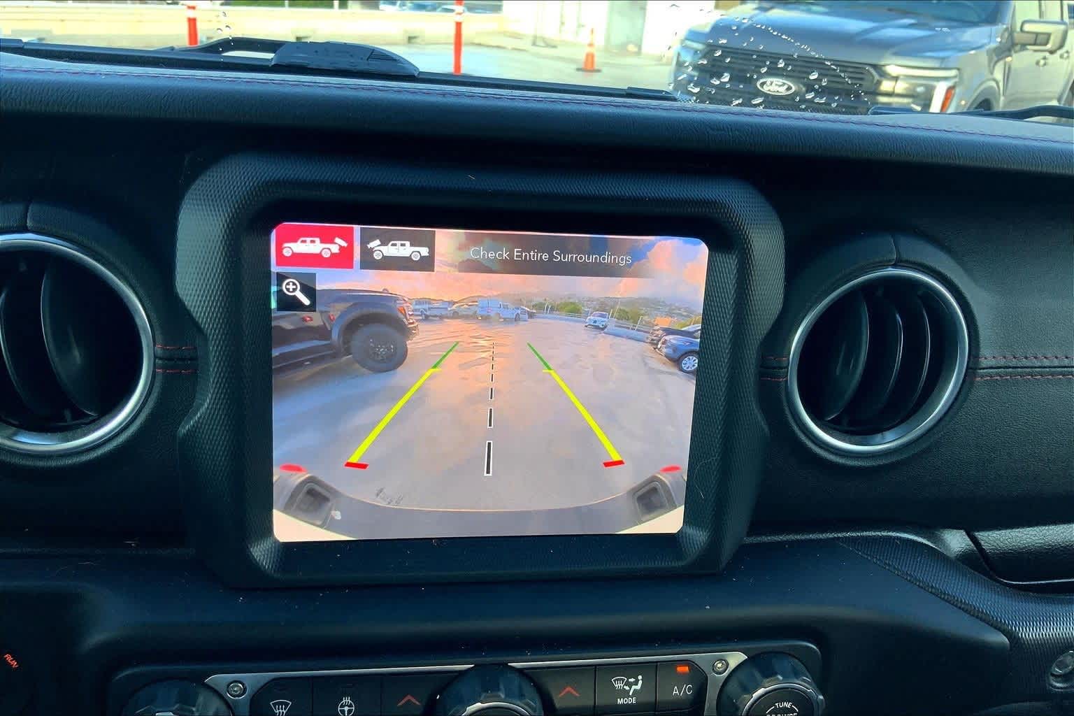 Thumbnail: 2020 Jeep Gladiator - 26
