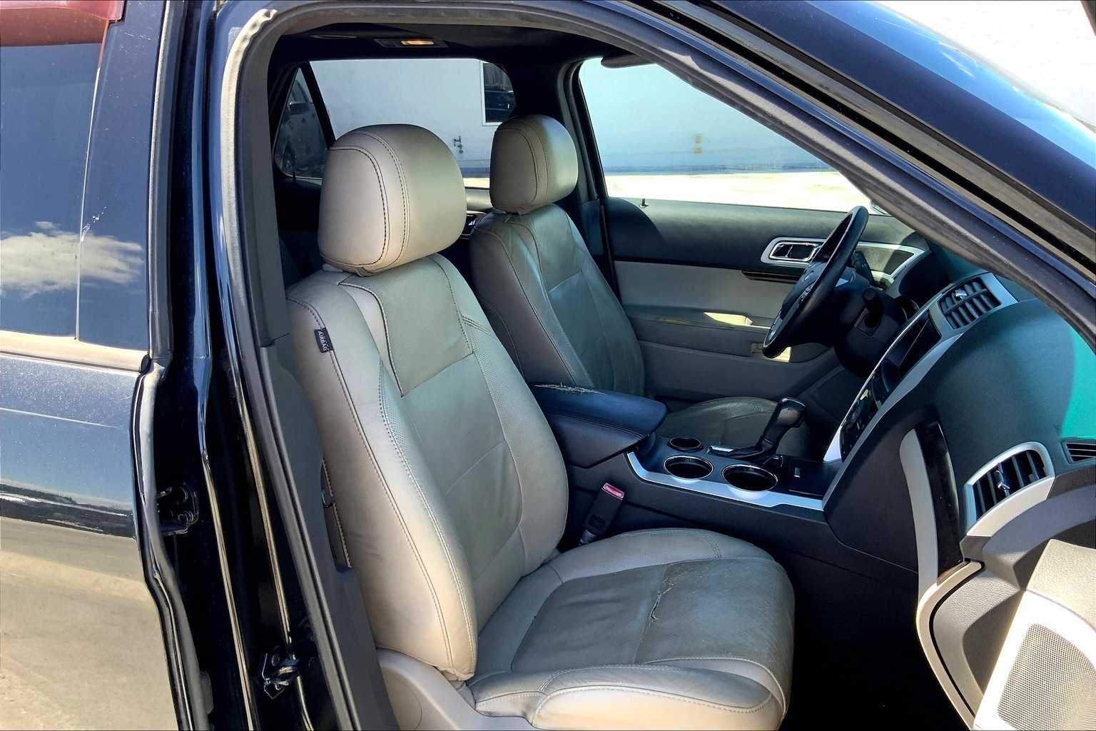 Thumbnail: 2014 Ford Explorer - 13