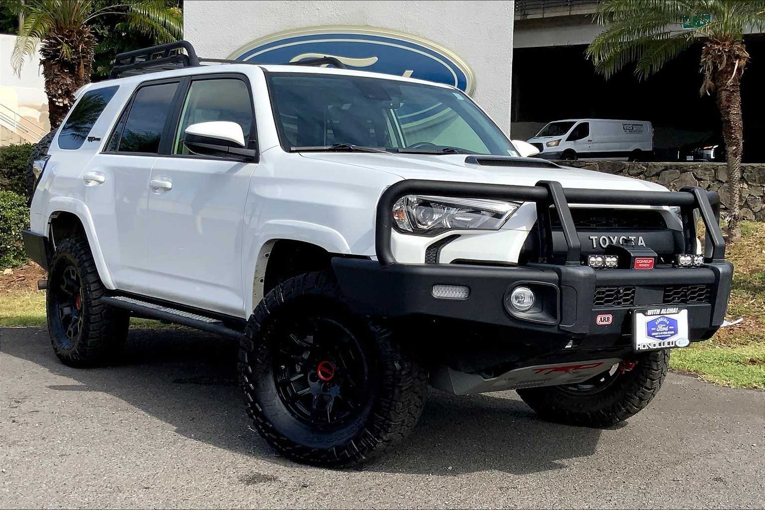Thumbnail: 2022 Toyota 4Runner - 21