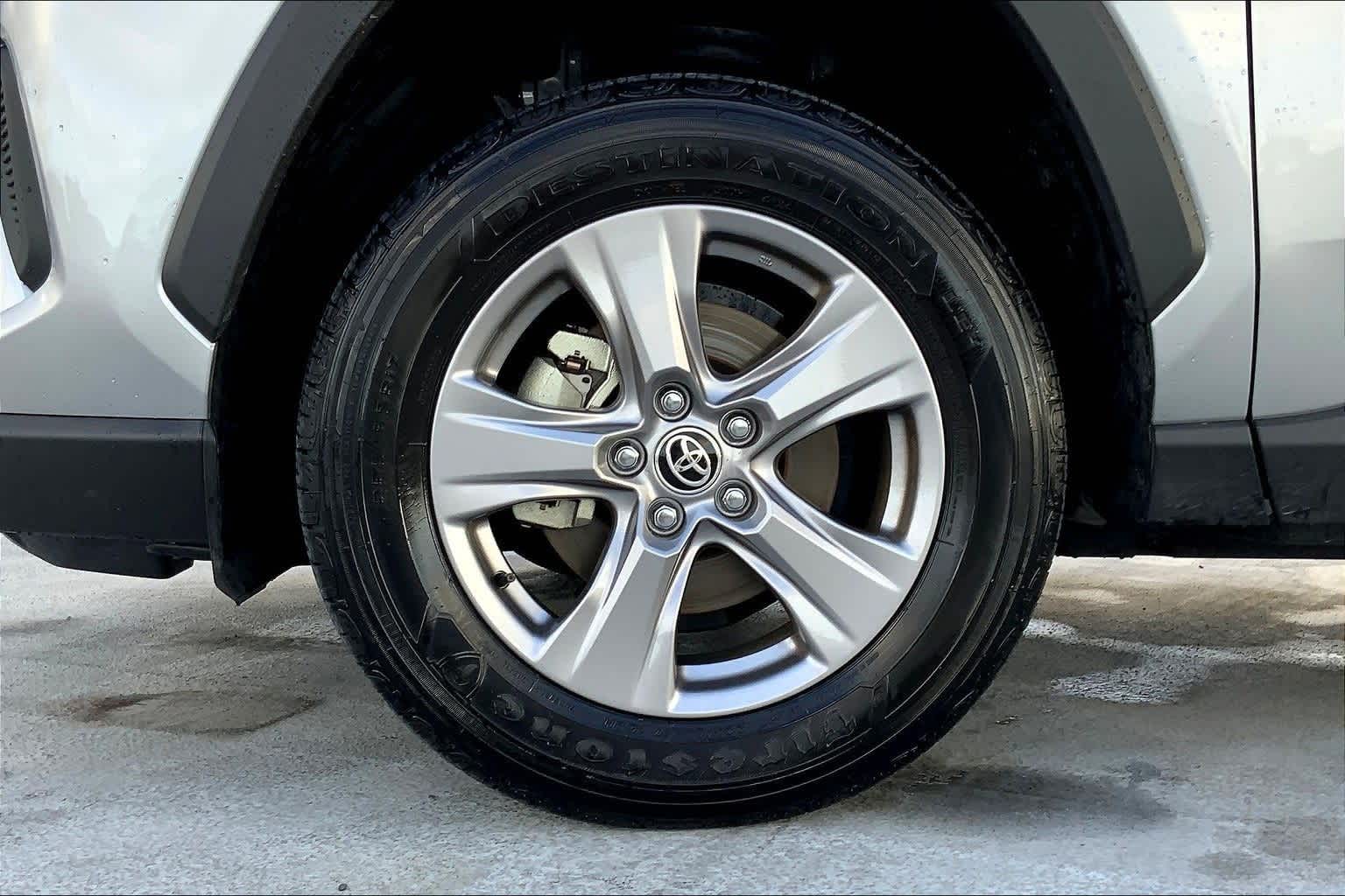 Thumbnail: 2025 Toyota RAV4 - 8