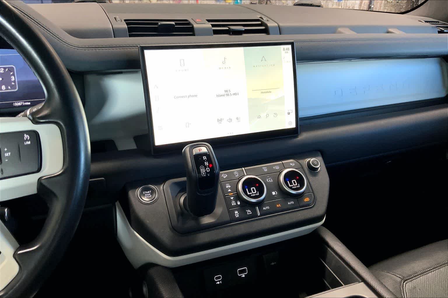 Thumbnail: 2022 Land Rover Defender - 15