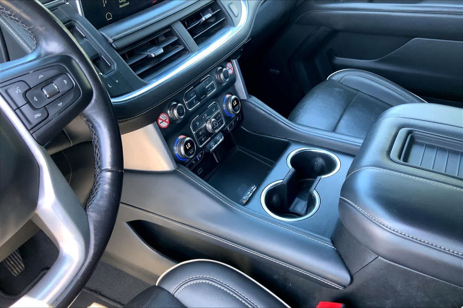 Thumbnail: 2022 GMC Yukon XL - 16