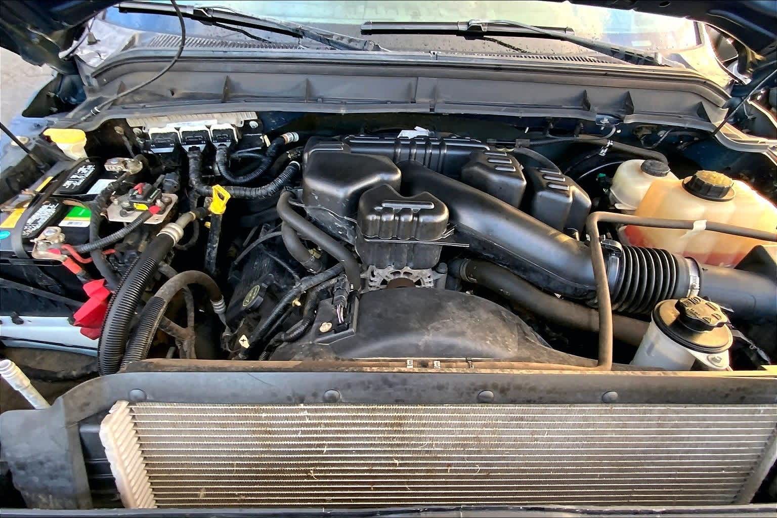 Thumbnail: 2015 Ford F-350 - 9