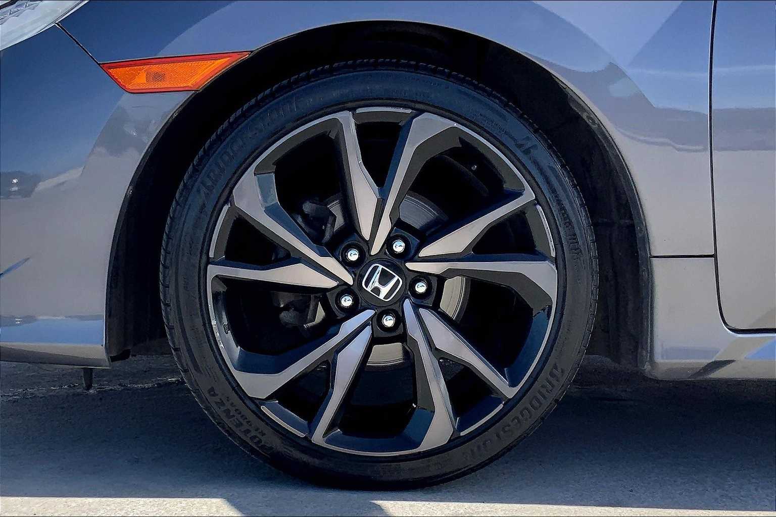 Thumbnail: 2019 Honda Civic - 8