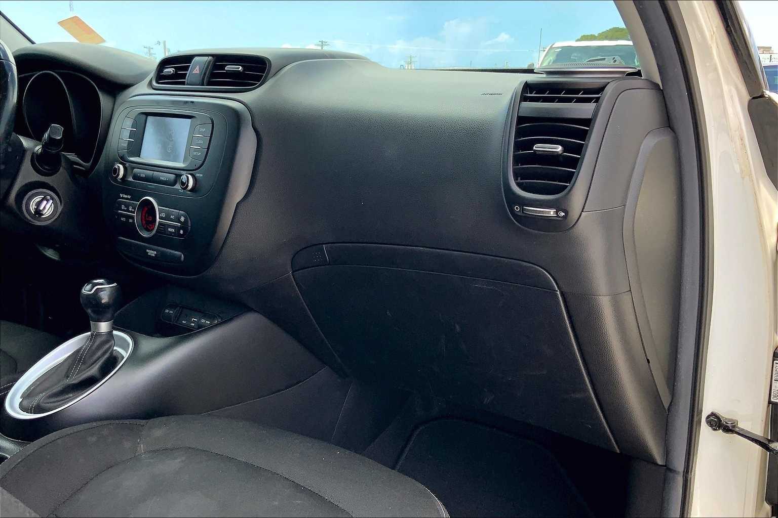 Thumbnail: 2017 Kia Soul - 23
