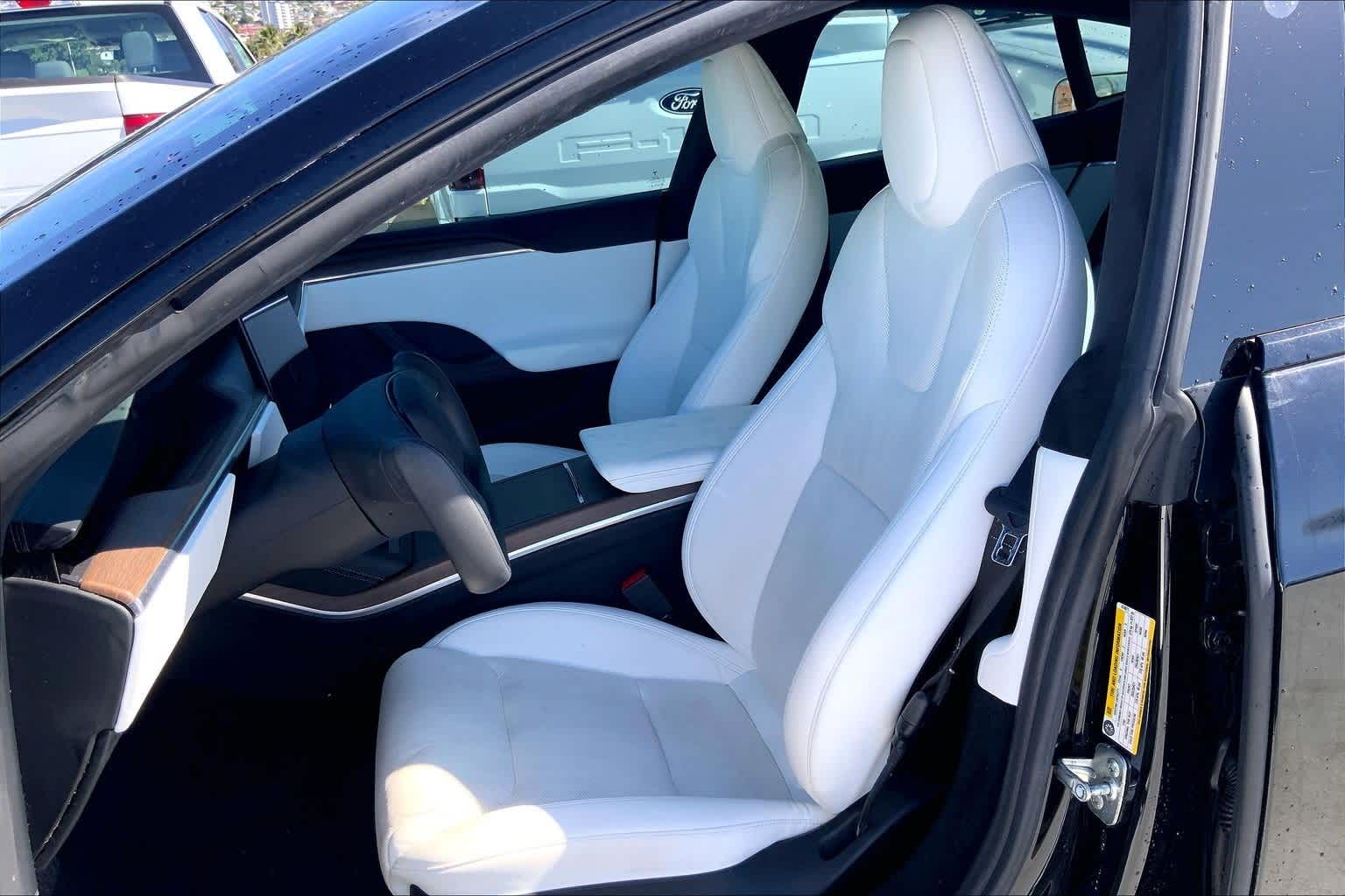 Thumbnail: 2022 Tesla Model S - 11