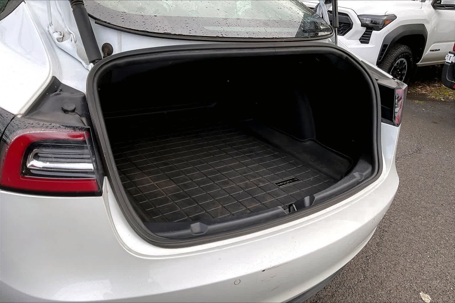 Thumbnail: 2021 Tesla Model 3 - 18