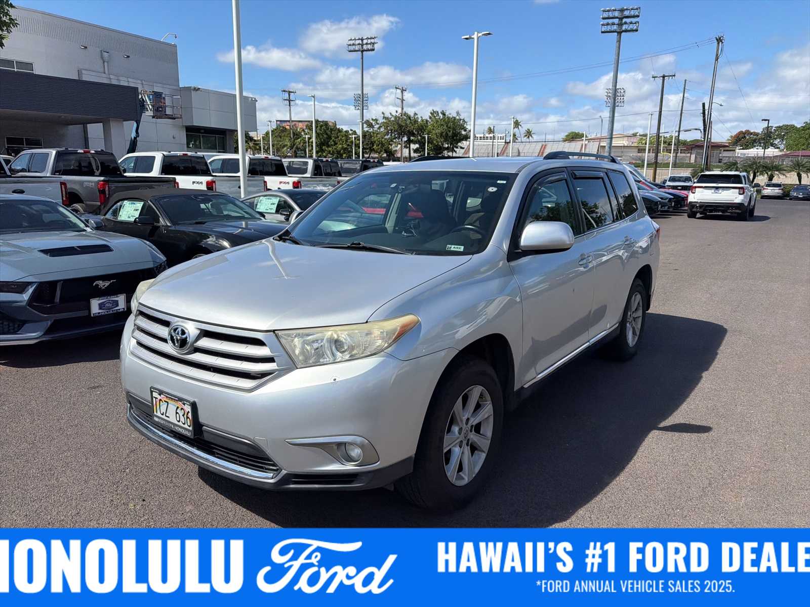 2013 Toyota Highlander Plus -
                  Honolulu, HI