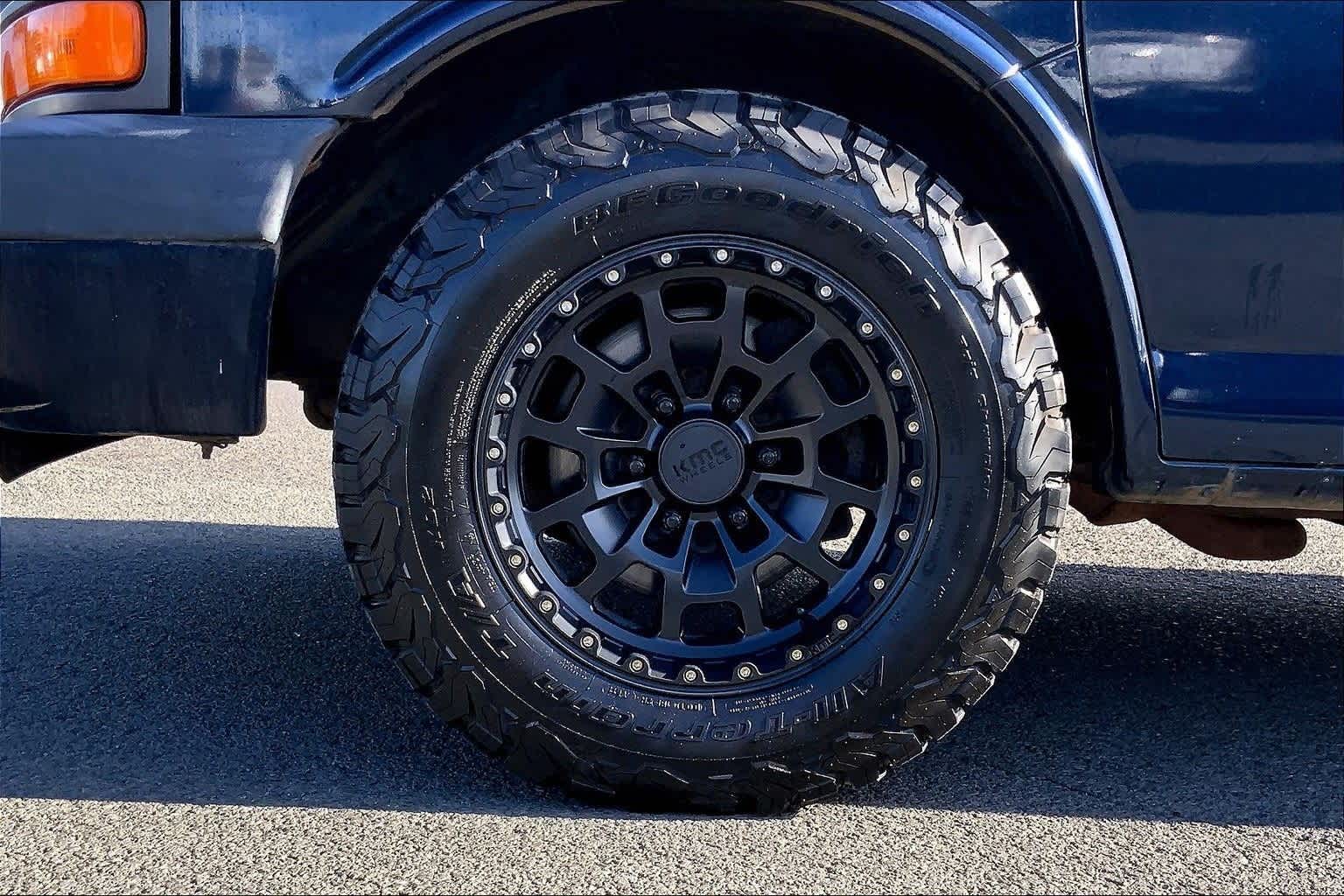 Thumbnail: 2011 Chevrolet Express - 8