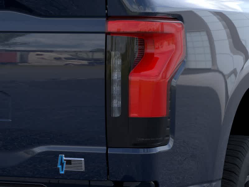 2025 Ford F-150 Lightning Flash - Photo 21