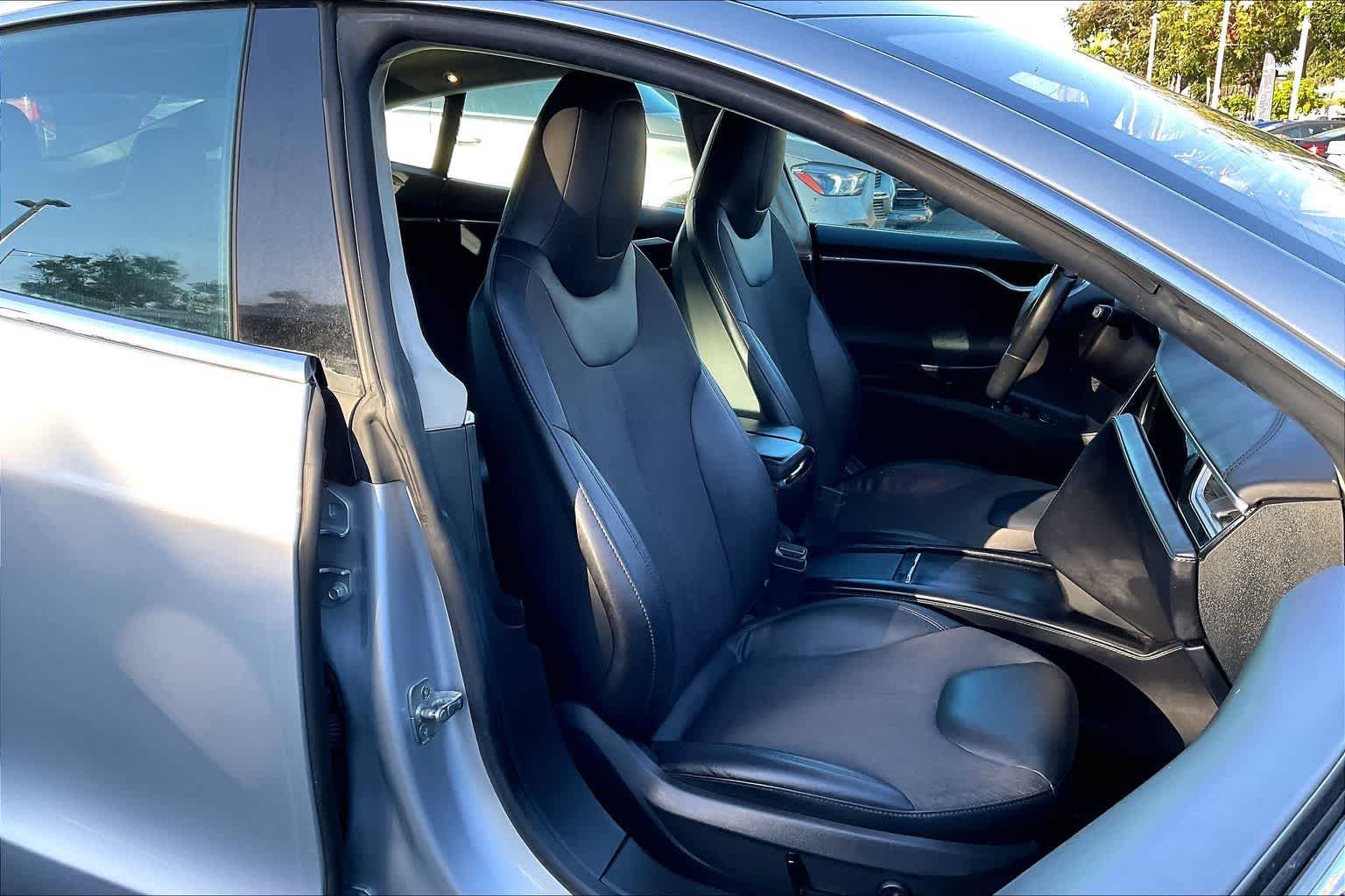 Thumbnail: 2016 Tesla Model S - 13