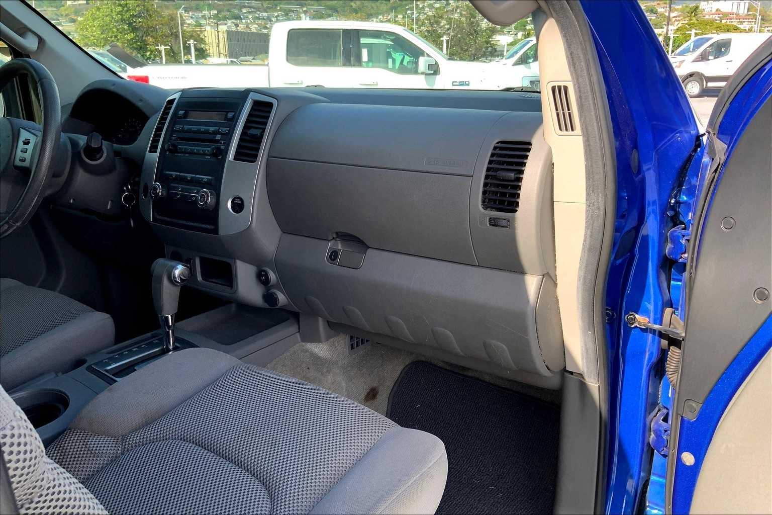 Thumbnail: 2012 Nissan Frontier - 23