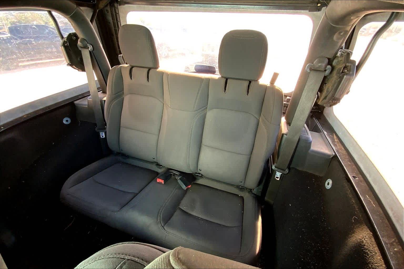 Thumbnail: 2020 Jeep Wrangler - 29