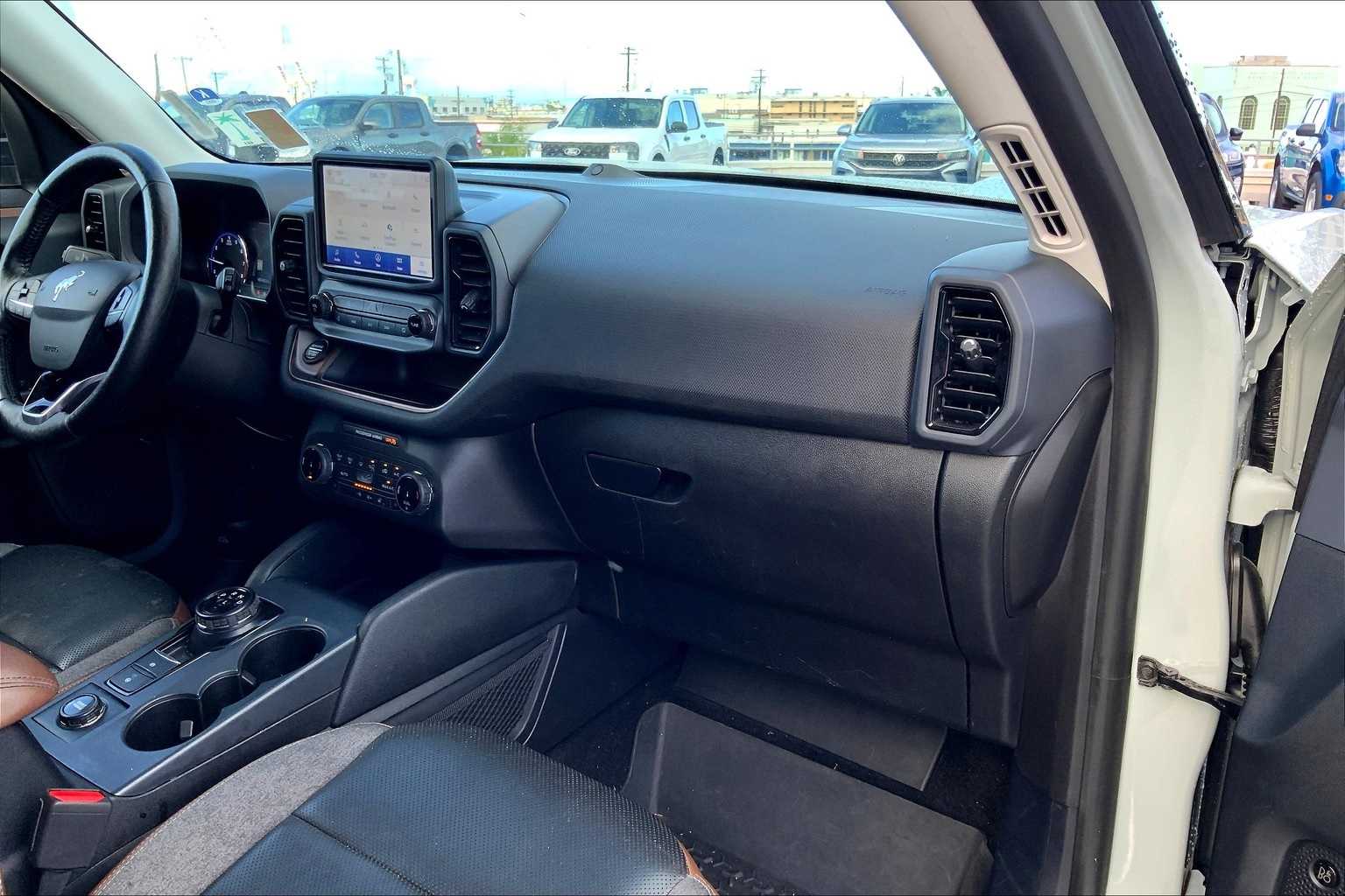 Thumbnail: 2022 Ford Bronco Sport - 23