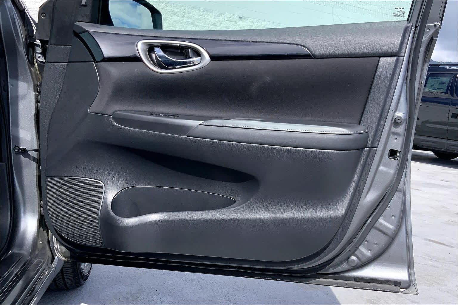 Thumbnail: 2019 Nissan Sentra - 28