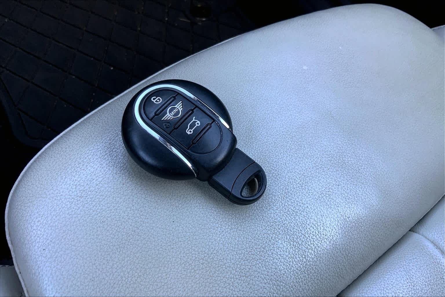 Thumbnail: 2019 MINI Cooper Convertible - 18