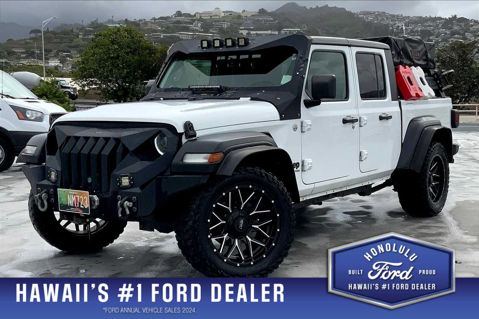 2020 Jeep Gladiator Sport Hero Image