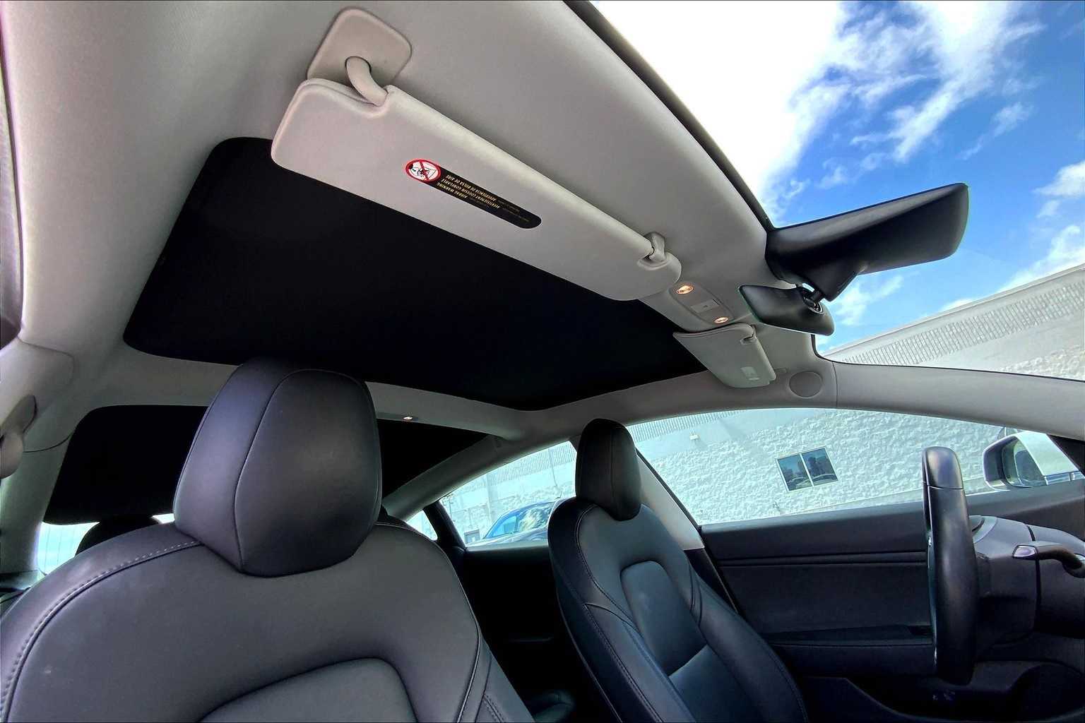 Thumbnail: 2019 Tesla Model 3 - 30