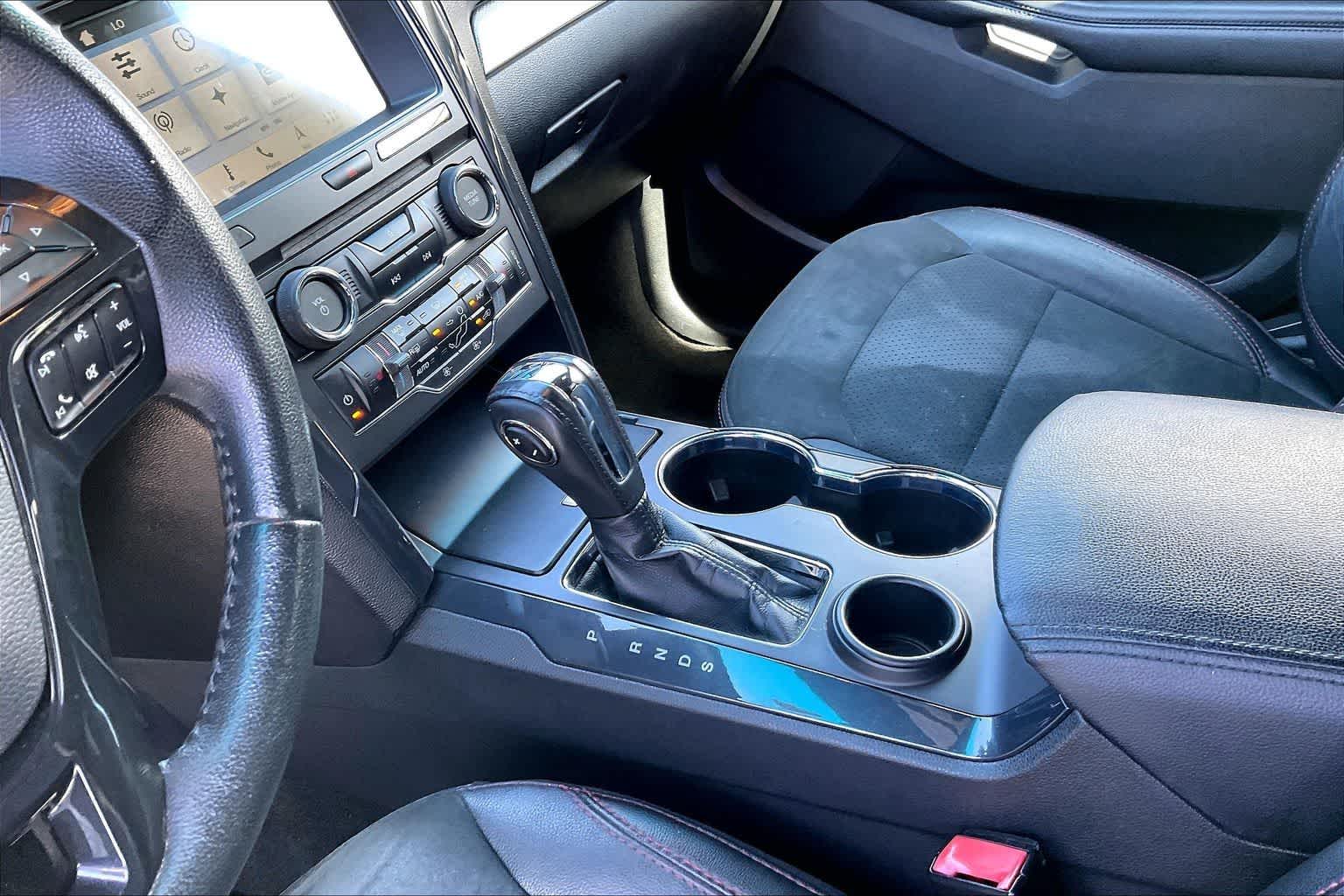 Thumbnail: 2018 Ford Explorer - 16