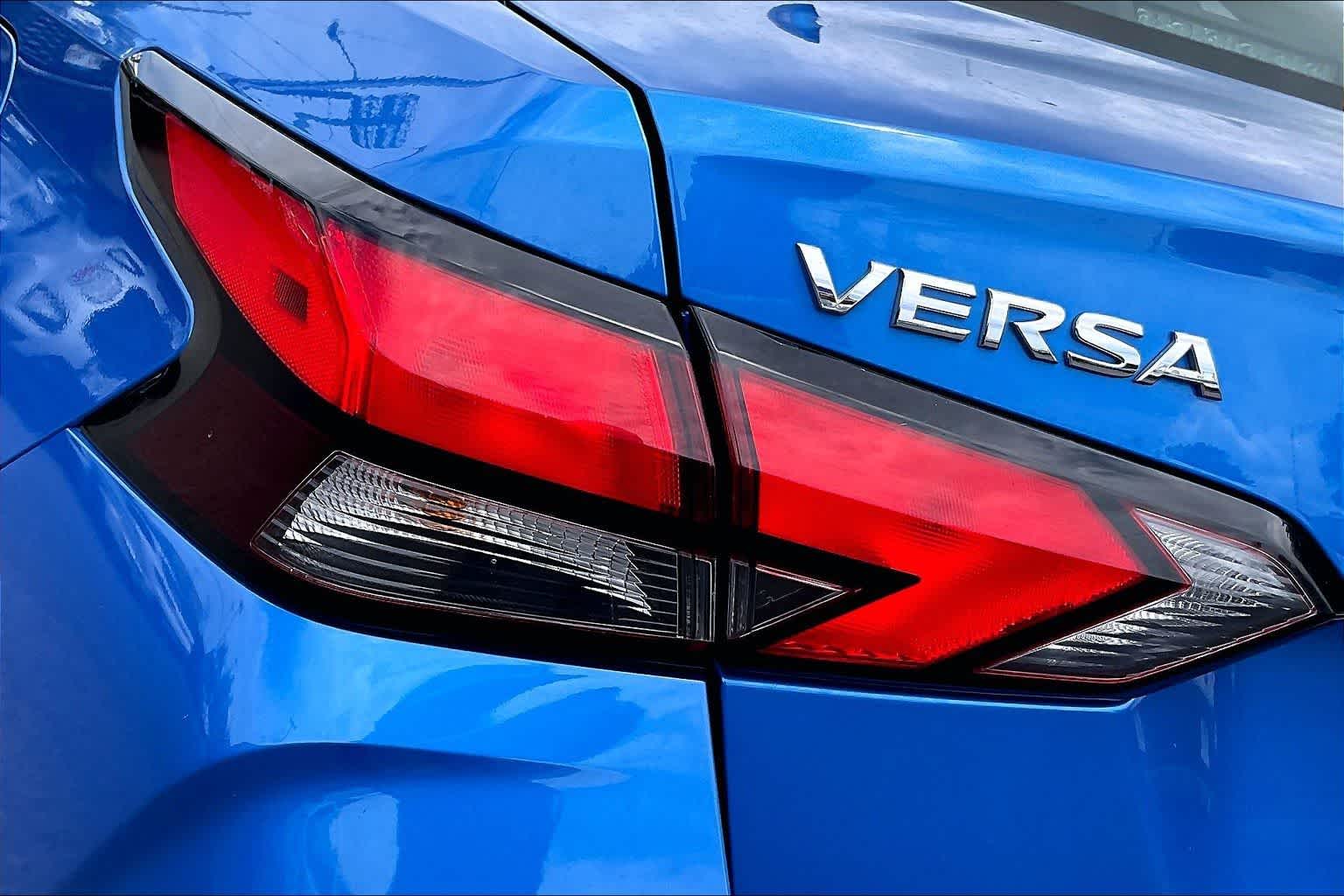 Thumbnail: 2023 Nissan Versa - 32