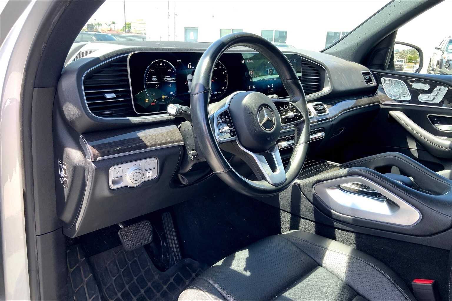2020 Mercedes Benz GLE 450 4MATIC photo 2