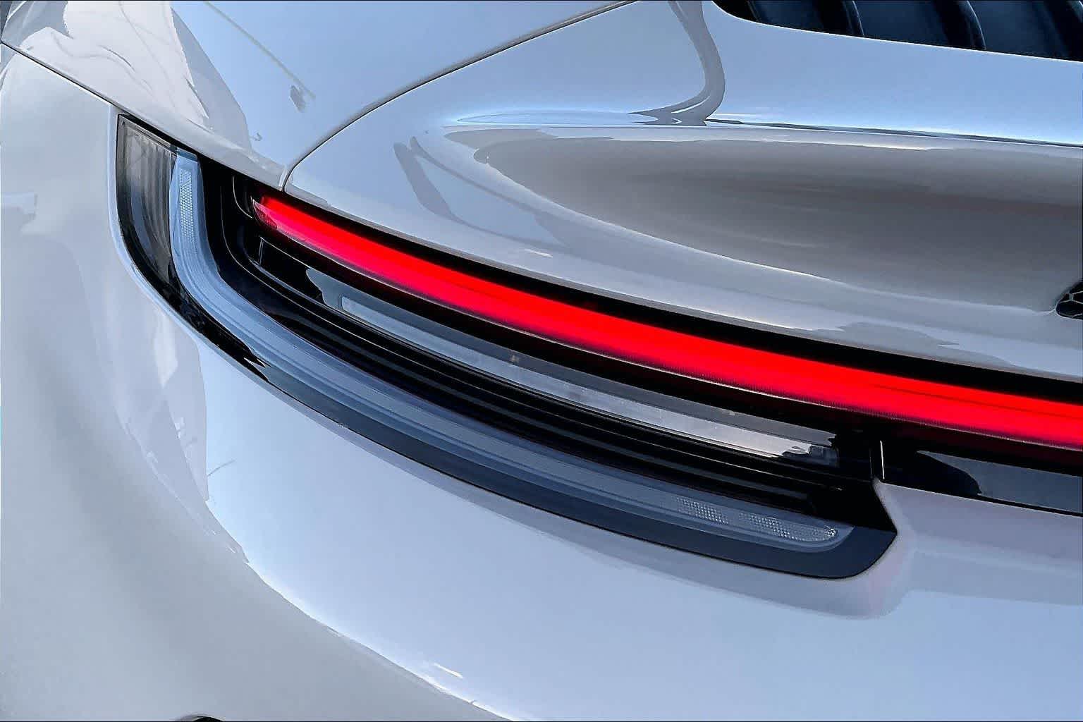 Thumbnail: 2022 Porsche 911 - 31