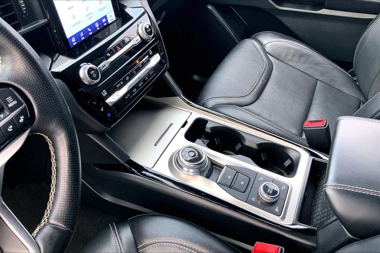 Thumbnail: 2021 Ford Explorer - 16