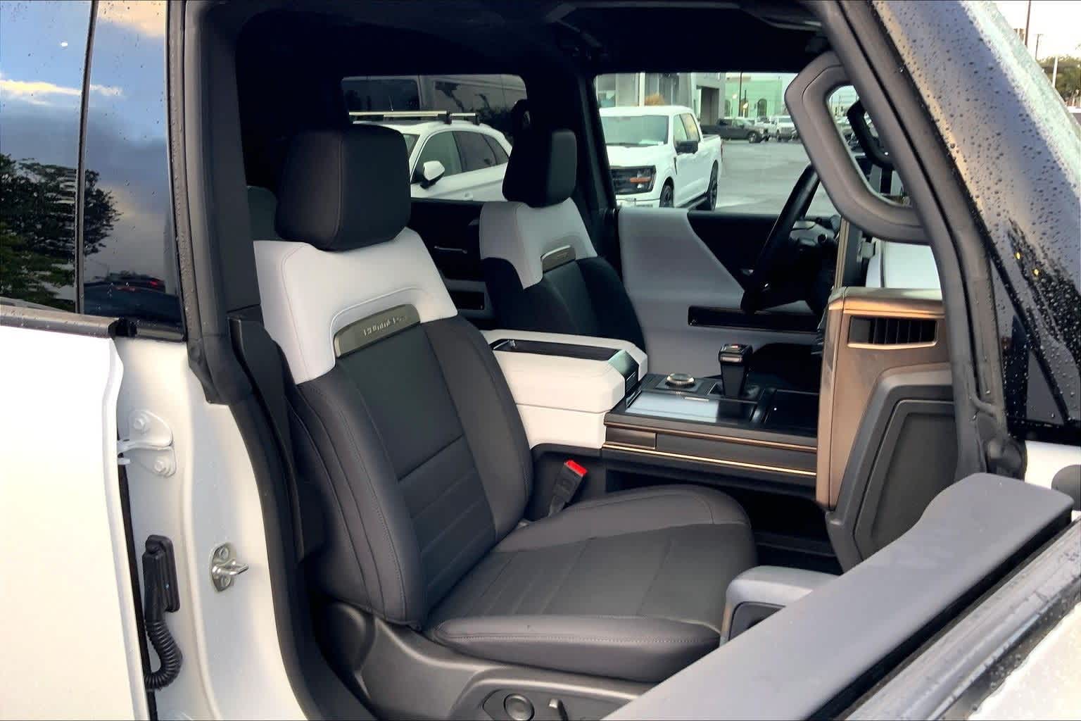 Thumbnail: 2025 GMC Hummer EV - 13