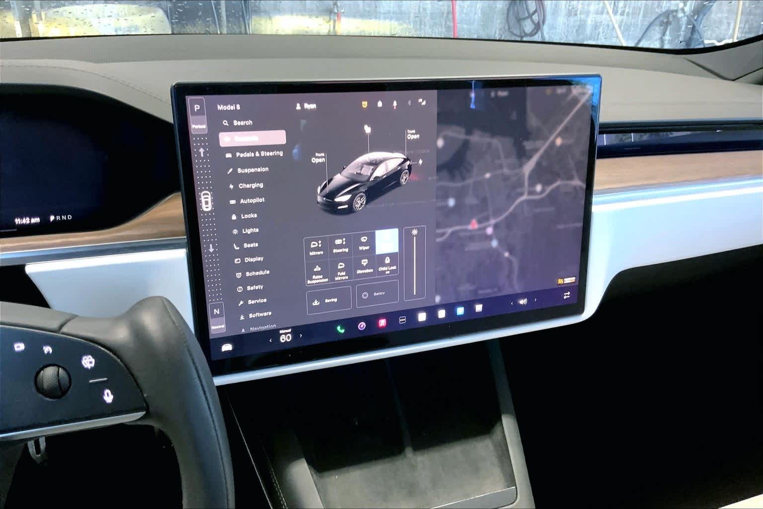 Thumbnail: 2022 Tesla Model S - 15