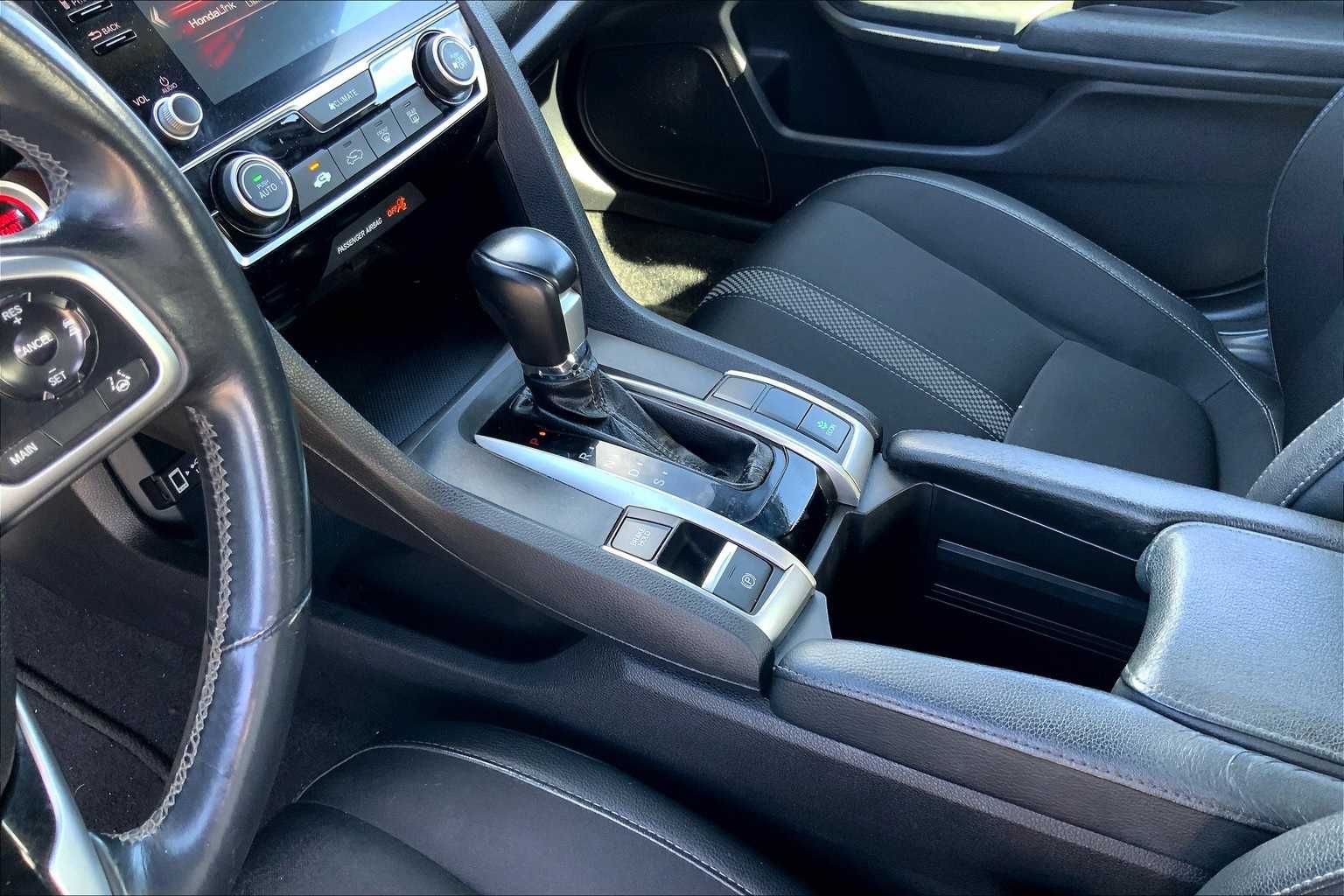 Thumbnail: 2019 Honda Civic - 16