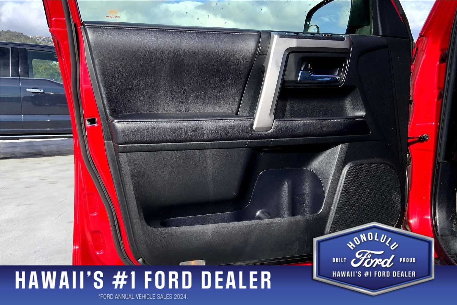 2016 Toyota 4Runner SR5 27