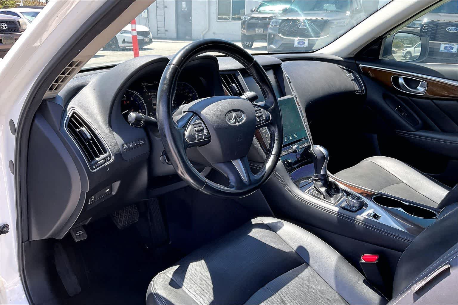 Thumbnail: 2014 INFINITI Q50 - 2