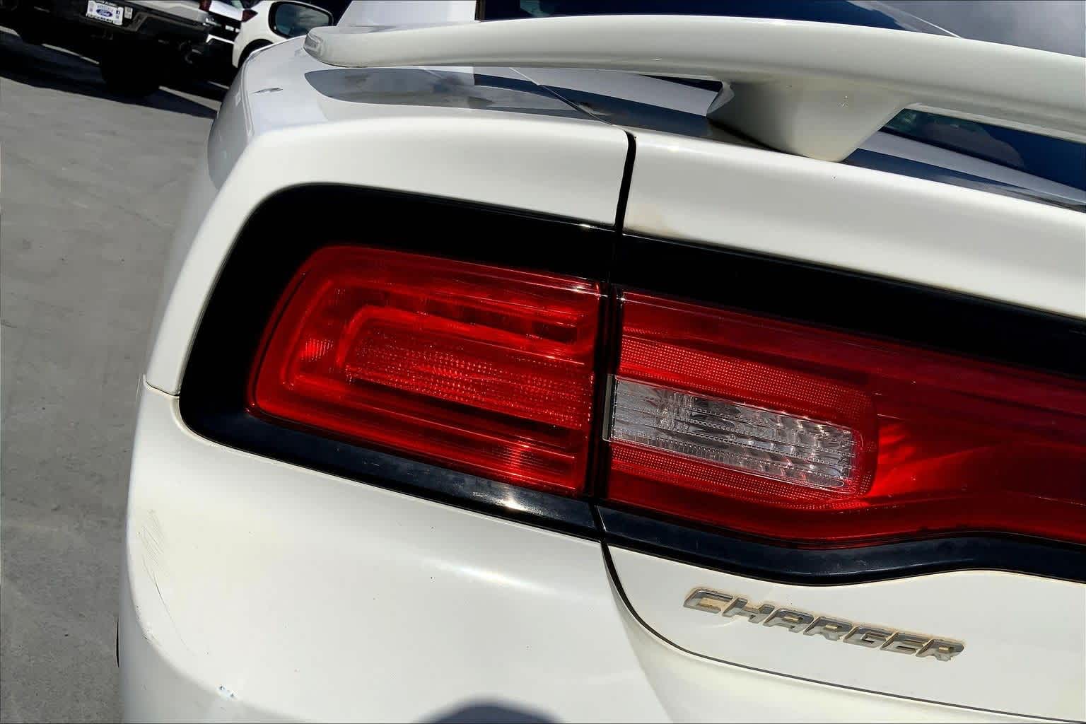 Thumbnail: 2012 Dodge Charger - 32