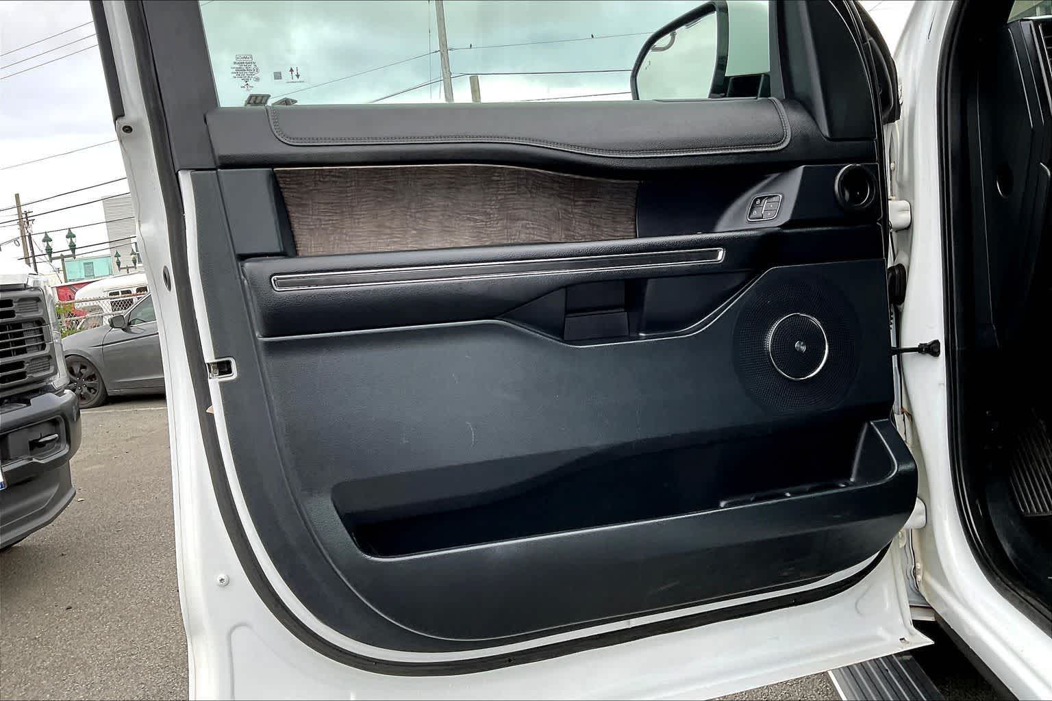 Thumbnail: 2021 Ford Expedition - 27