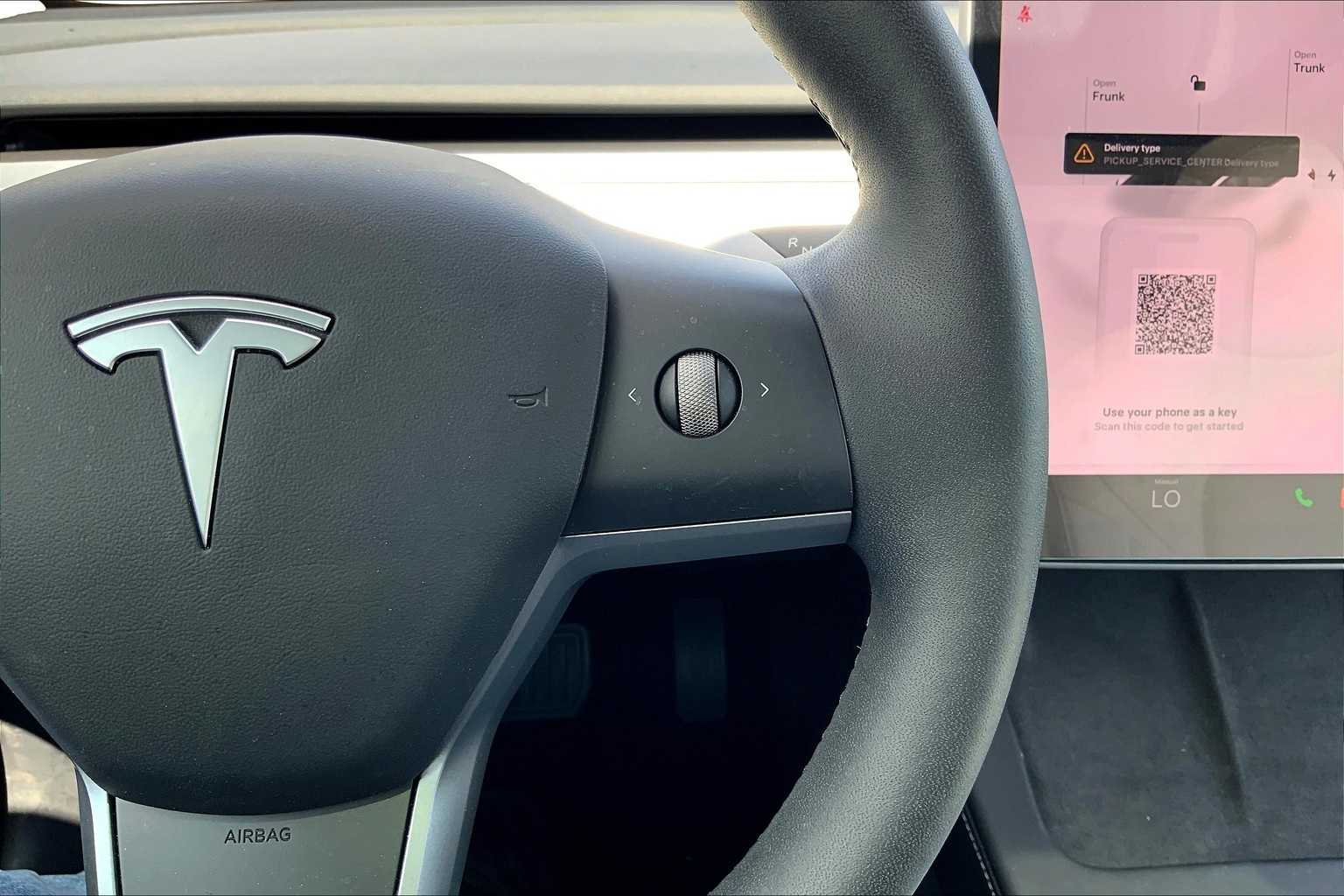 Thumbnail: 2022 Tesla Model 3 - 25