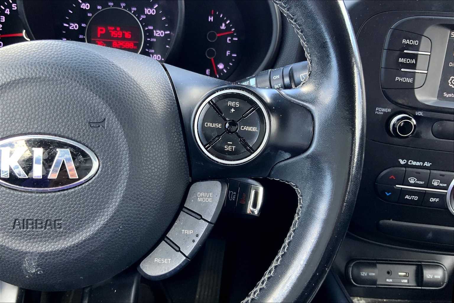 Thumbnail: 2017 Kia Soul - 25